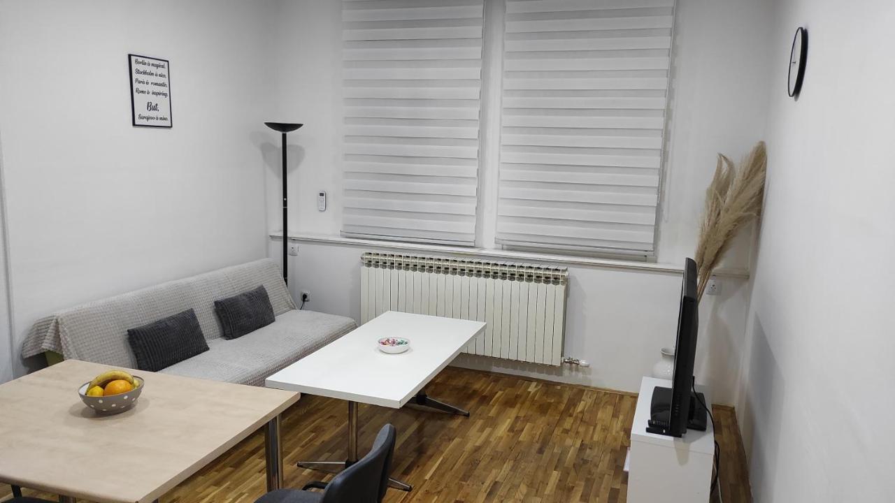 Mejtas - Center Of Apartment *